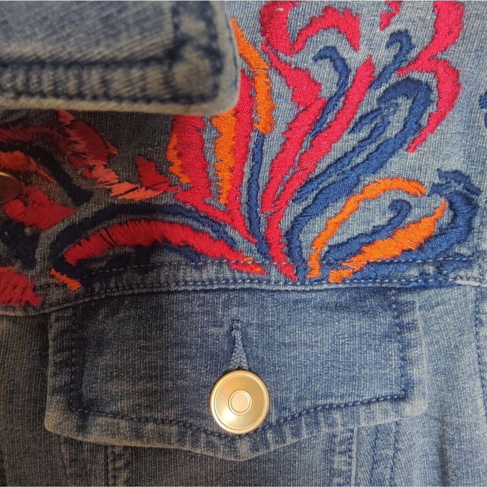 Zenergy by Chico's French Terry Indigo Stretch Embroidered Jean Jacket, Sz 1 (M) - Picture 5 of 10